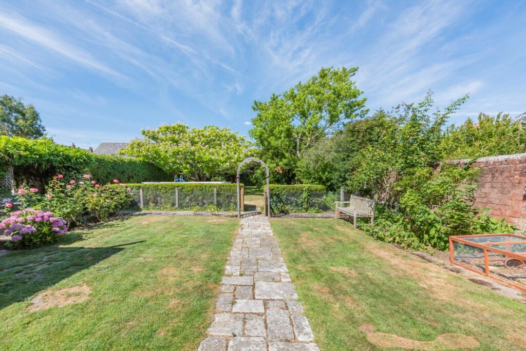House in Havant, Emsworth - View 4