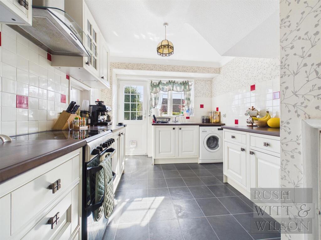 House in Tonbridge - View 2