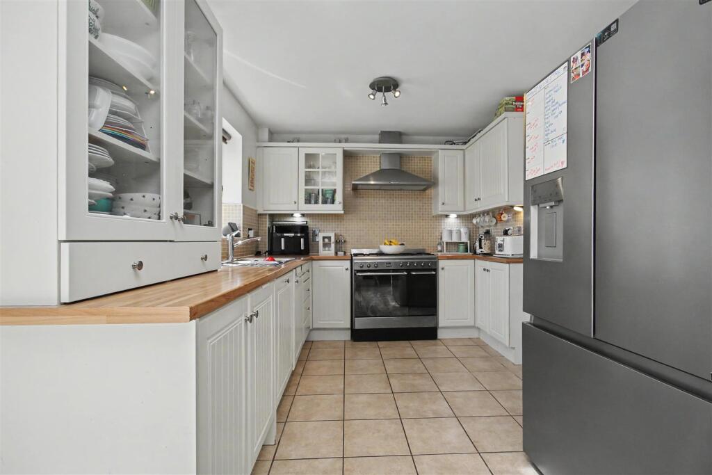 House in Desborough, North Northamptonshire - View 5