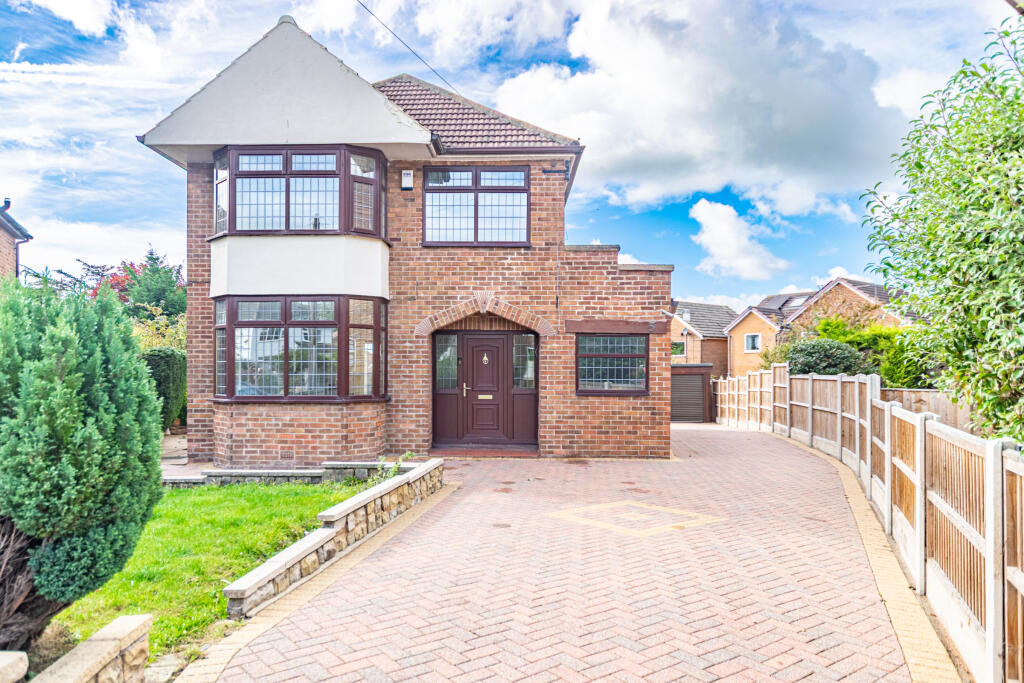 Main image of property: Barnswick View, Leeds, LS16