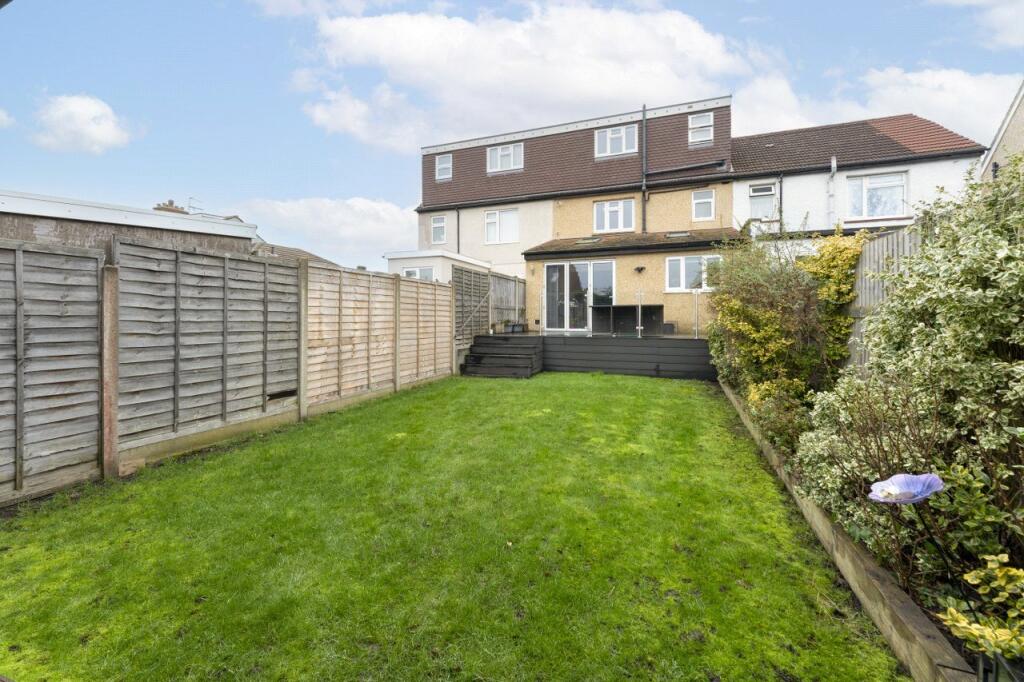 Gander Green Lane, Sutton, Surrey, SM1 photo 4