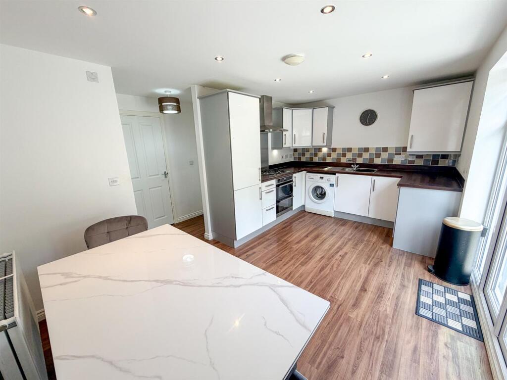 House in Llandudno - View 2