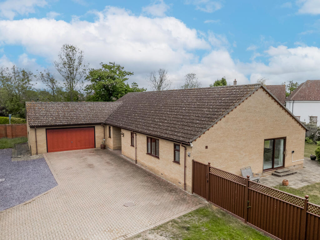 Main image of property: Highfields Road, Highfields Caldecote