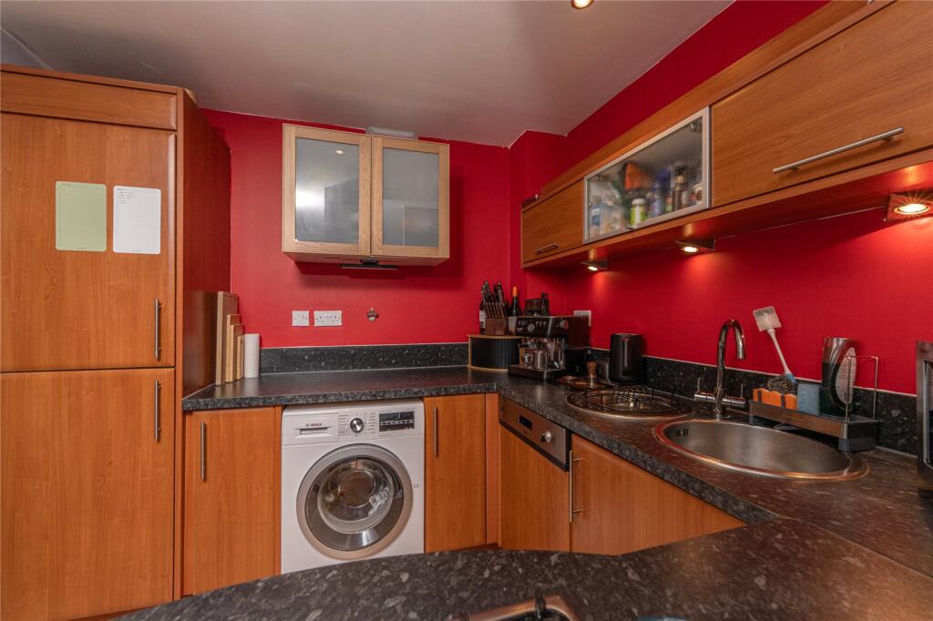 Apartment in Edinburgh, East Pilton Farm, Granton and District - More