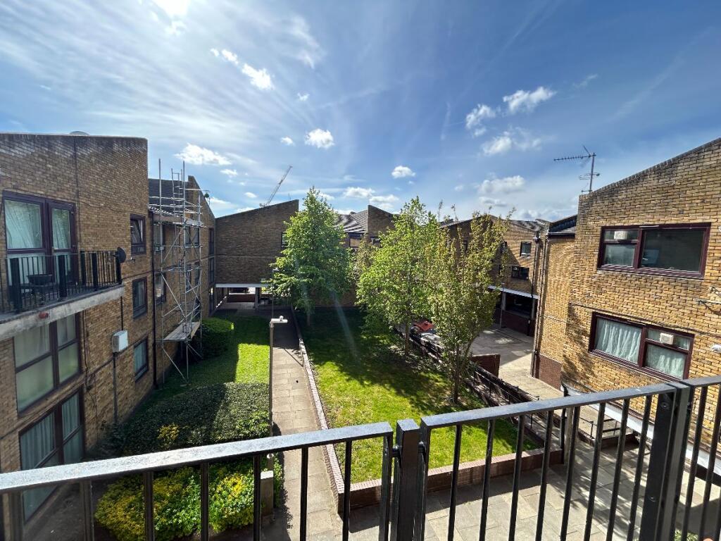 Main image of property: Siward Road, London, SW17