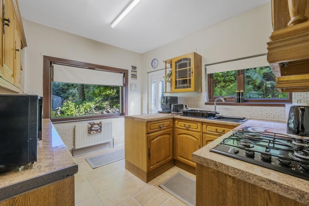 House in Sheffield, Totley Rise, Bradway - More