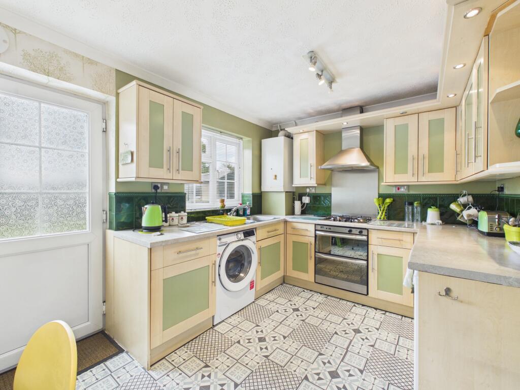 House in Taunton - View 5