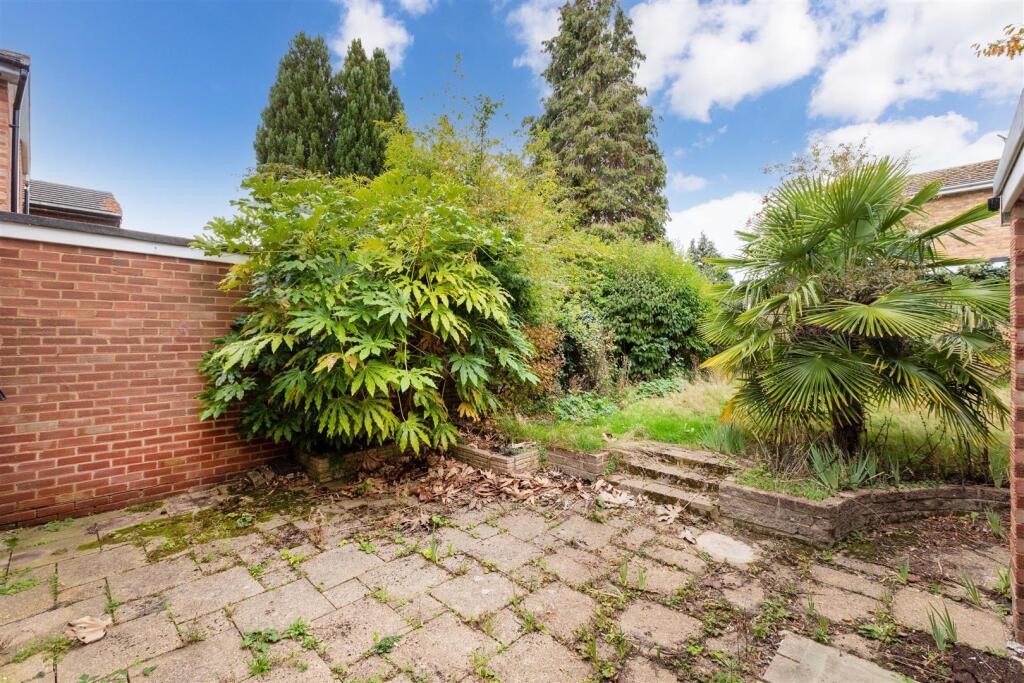 Aldebury Road, Maidenhead - More