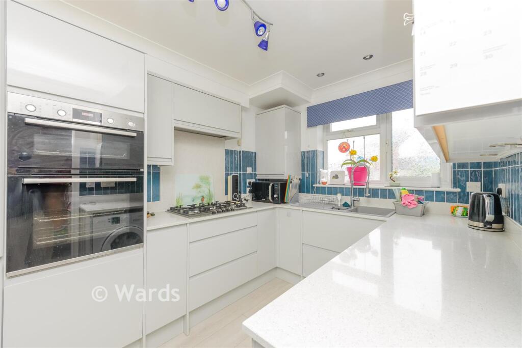 House in Dartford - View 3