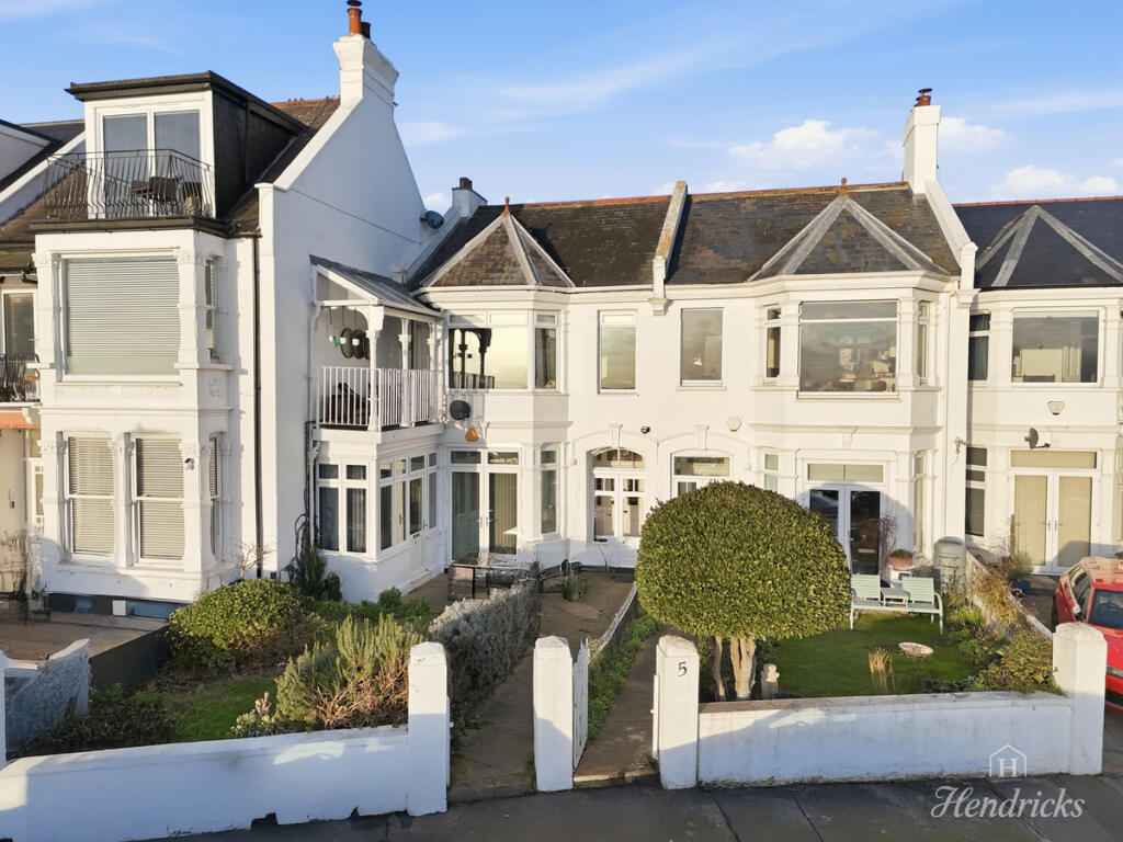 Main image of property: Clifton Drive, Westcliff-on-sea, SS0 7