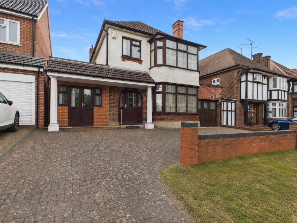 Main image of property: New Bedford Road, Luton