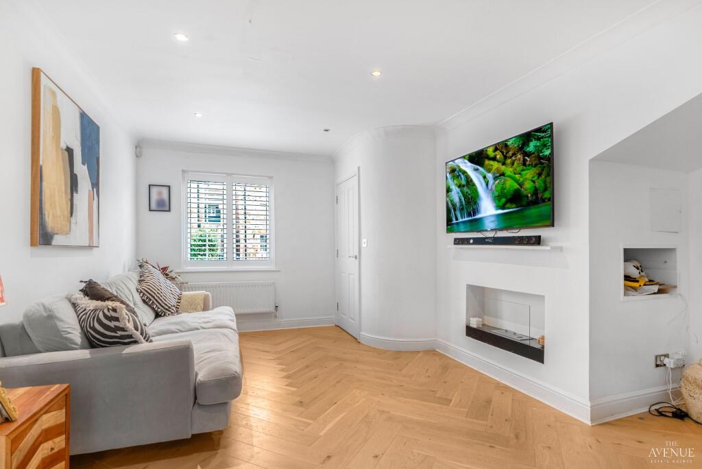 House in Grays, Badgers Dene, Chafford Hundred - View 4