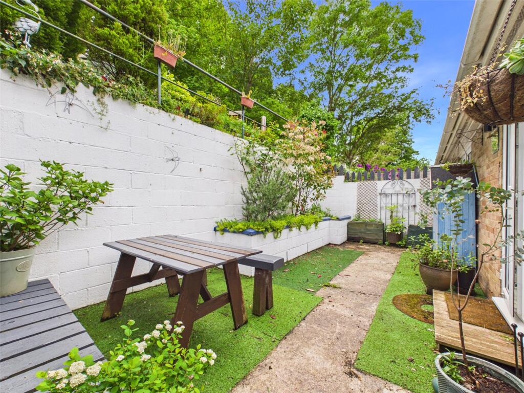 House in Stroud - View 5