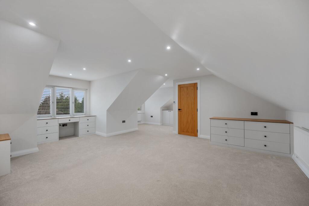 Poynt Chase, Worsley, M28 photo 3