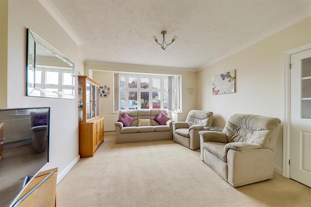 Marlowe Road, Broadwater, Worthing photo 4