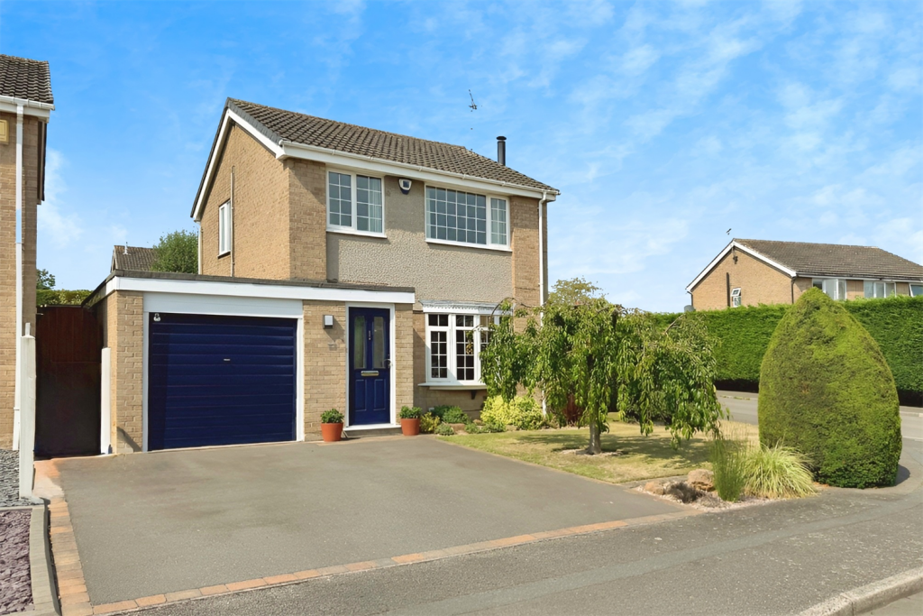 Main image of property: Pennine Close, Long Eaton, NG10 4JT