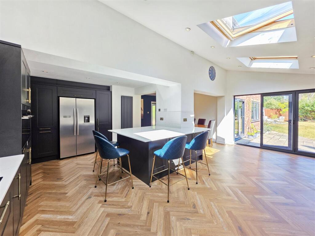 Moss Close, East Bridgford, Nottingham photo 3