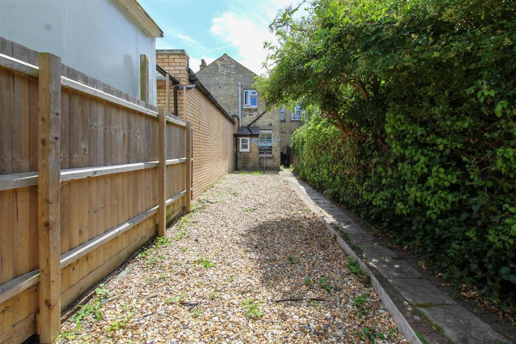 Main image of property: Cowper Road, Cambridge
