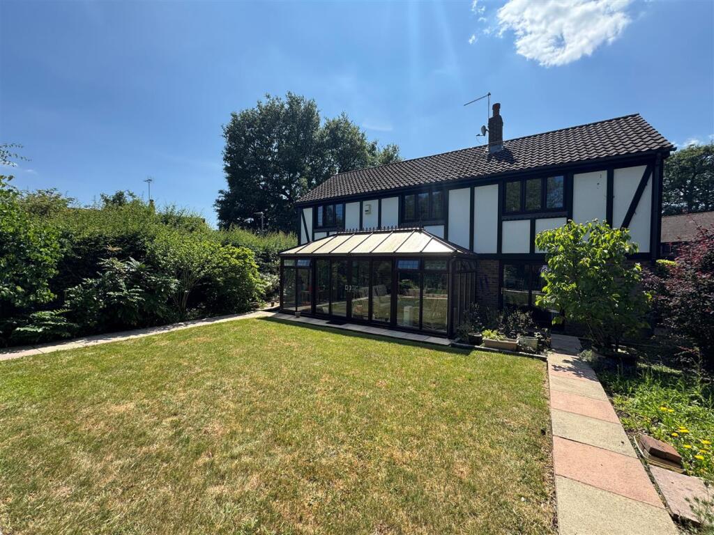 Bowmans Close, Welwyn - View 2