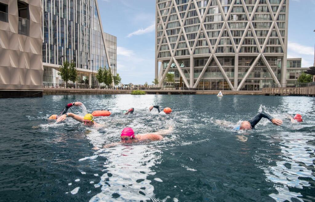 loveopenwater_canarywharf9.jpg