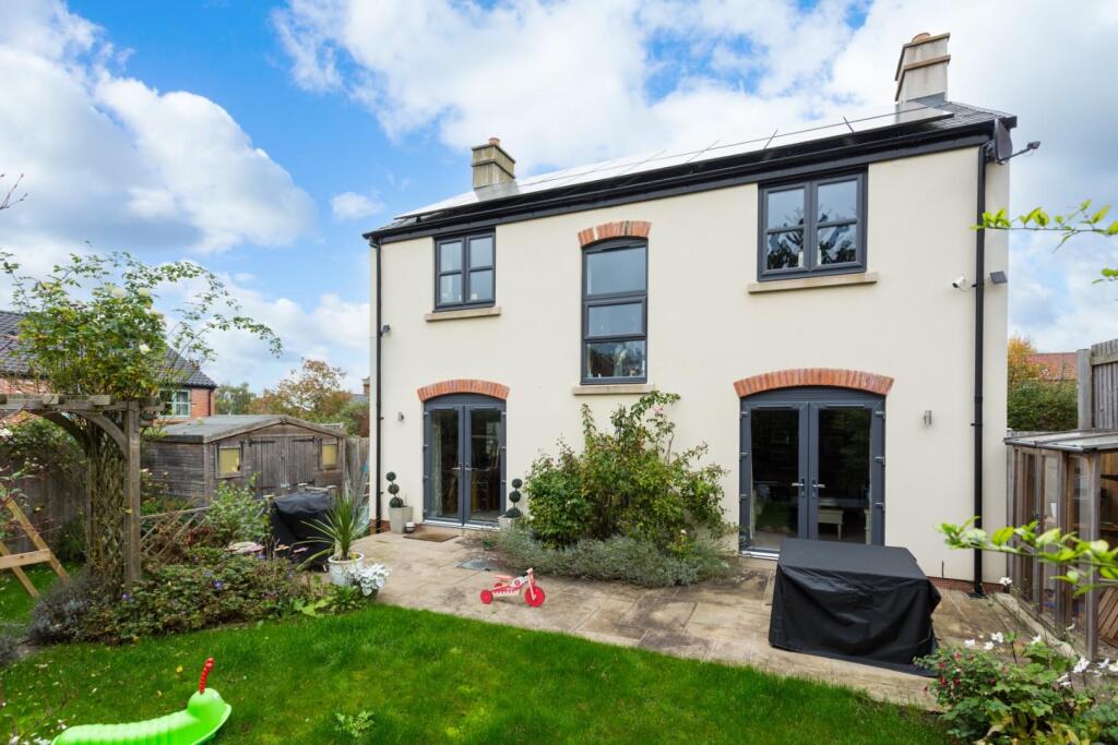 Main image of property: Hazeldene Fold, Minskip