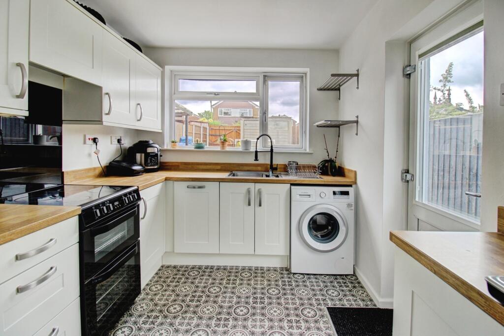House in Tamworth, Staffordshire - View 3