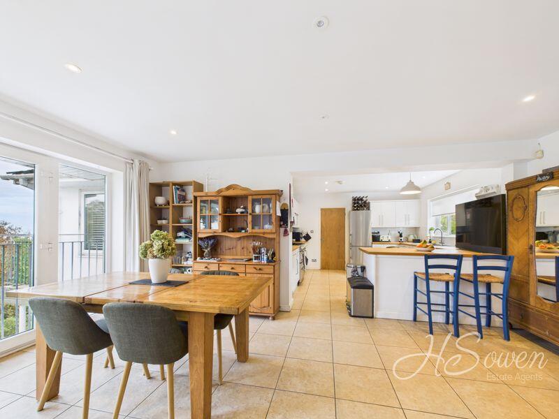 Oxlea Close, Torquay photo 4