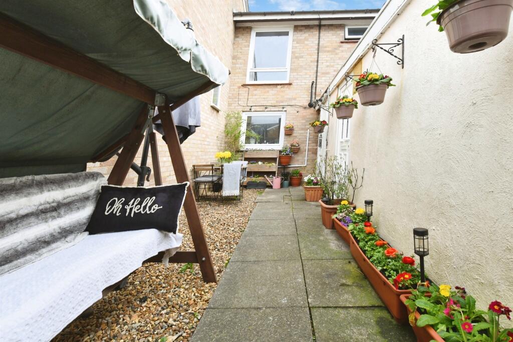 Main image of property: Roslings Close, Chelmsford