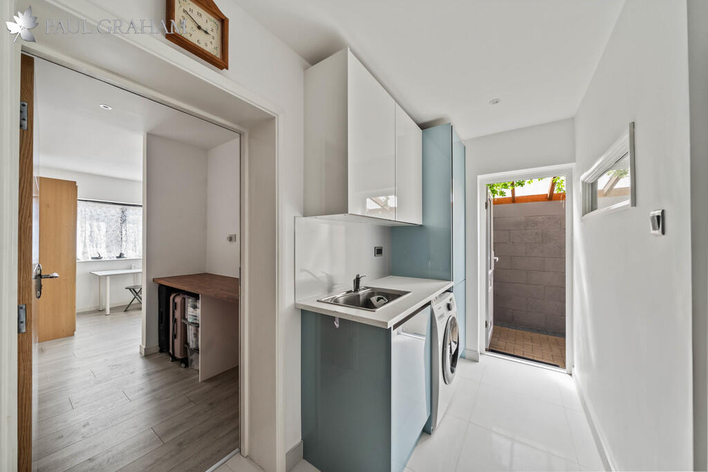 House in London, South Beddington - More
