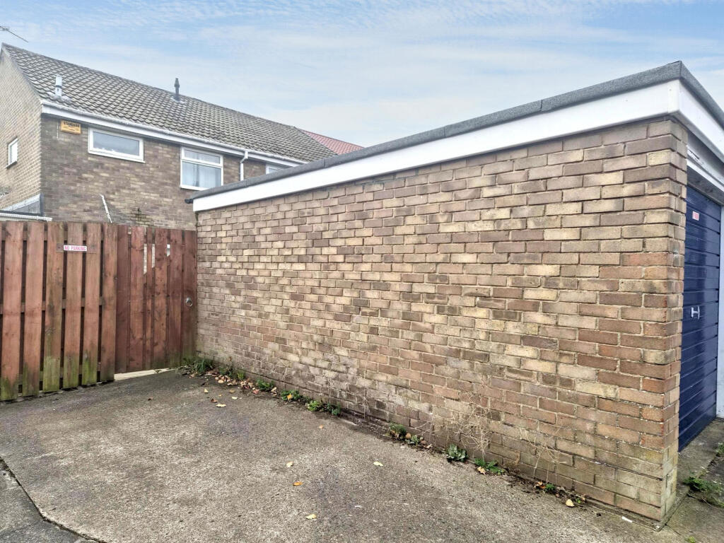 Plover Close, South Beach, Blyth, Northumberland, NE24 3SG photo 2