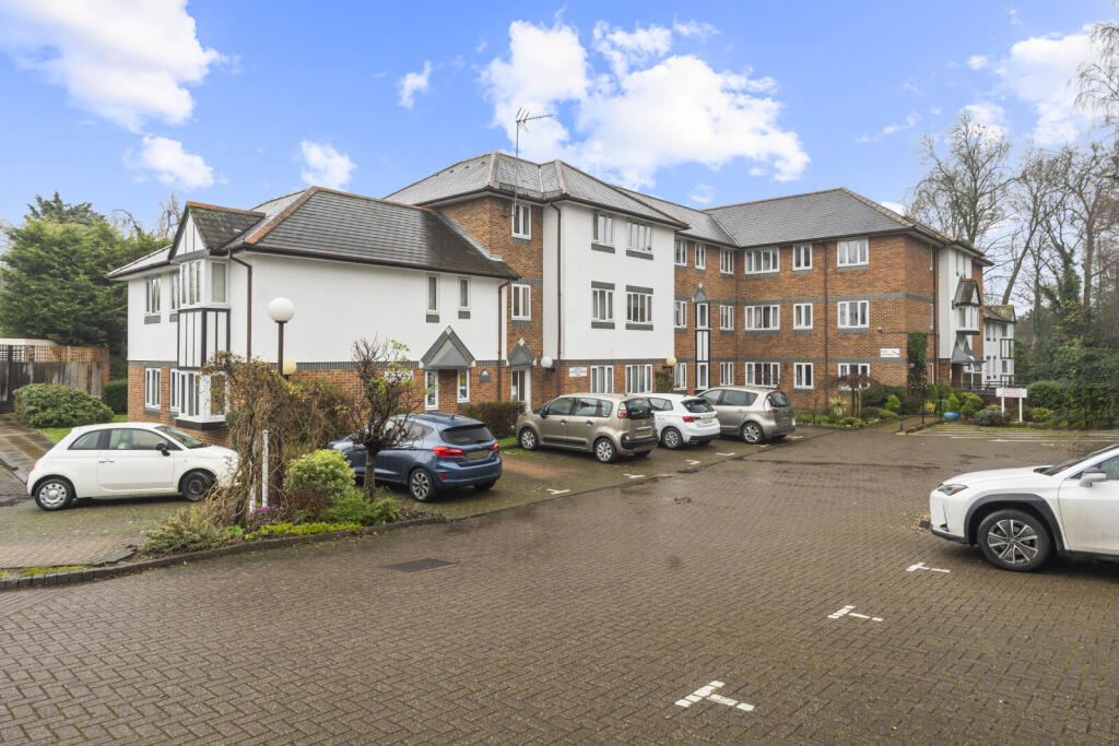 Windhill, Bishop's Stortford, Hertfordshire, CM23 photo 2