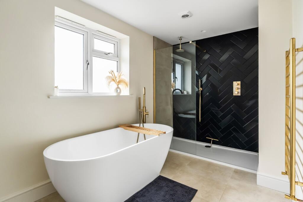 Duncan Drive, Guildford, Surrey, GU1 - View 3