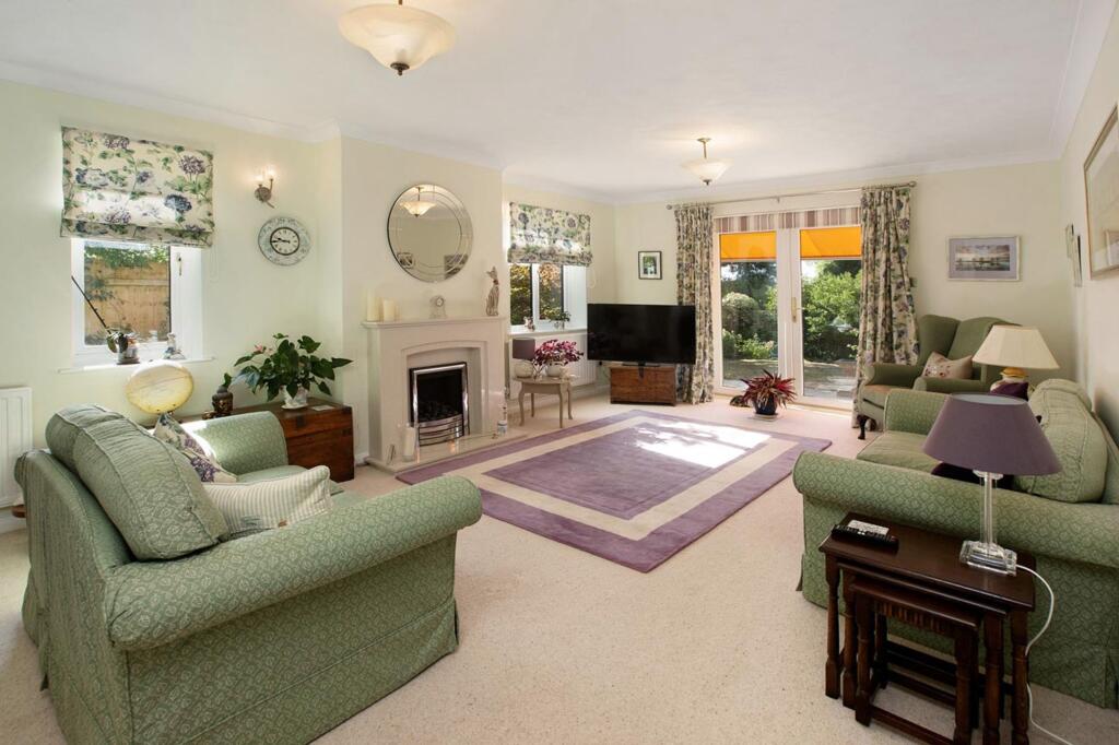 House in Torquay - More