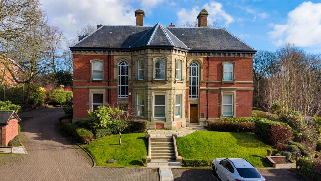 Clevelands Drive, Bolton photo 3
