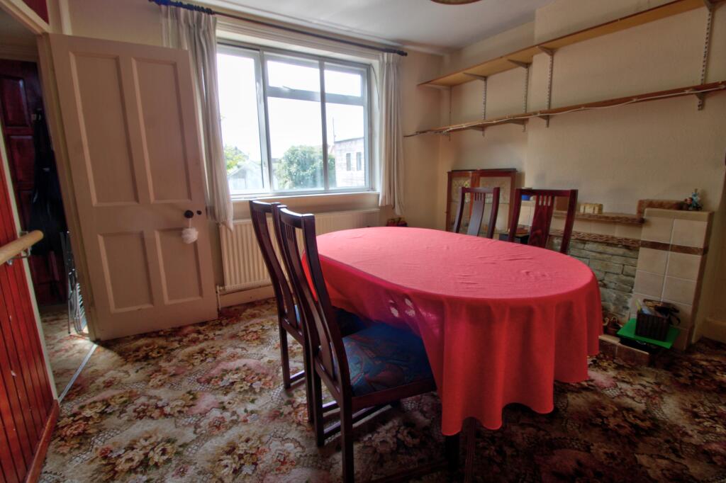House in Basingstoke and Deane, Tadley - View 3