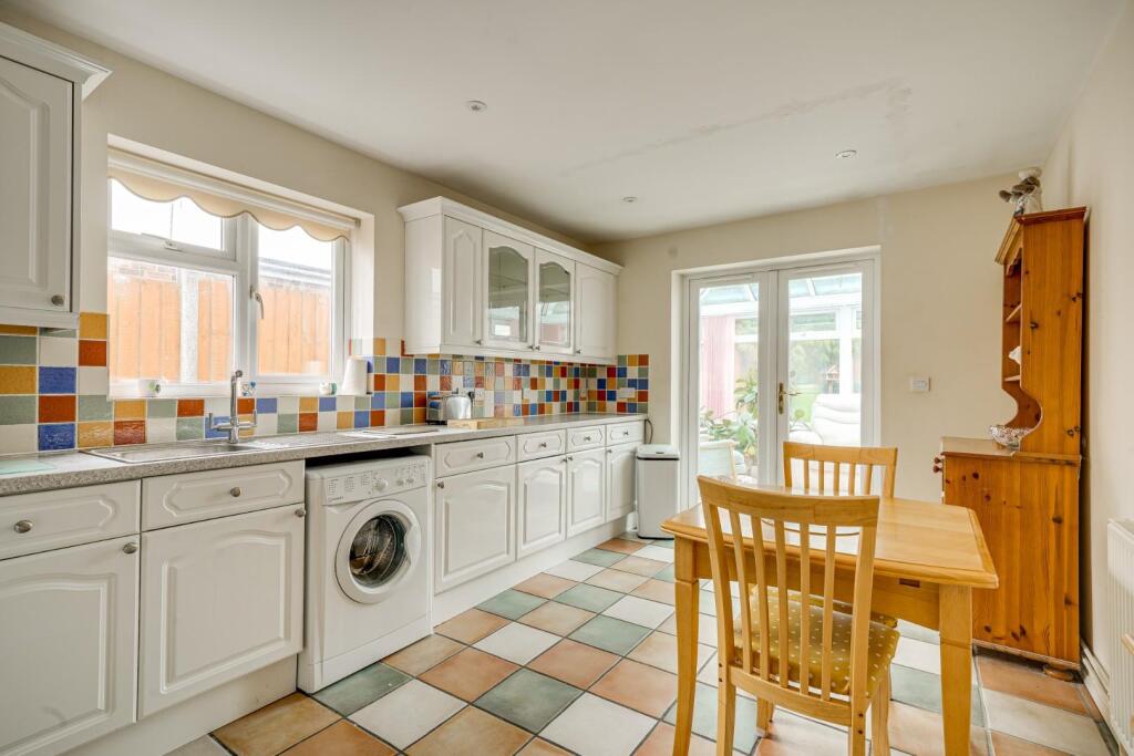 House in Luton - More