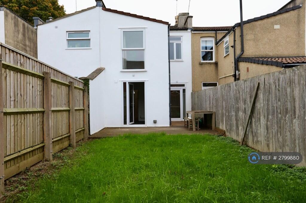 4 bedroom terraced house for rent