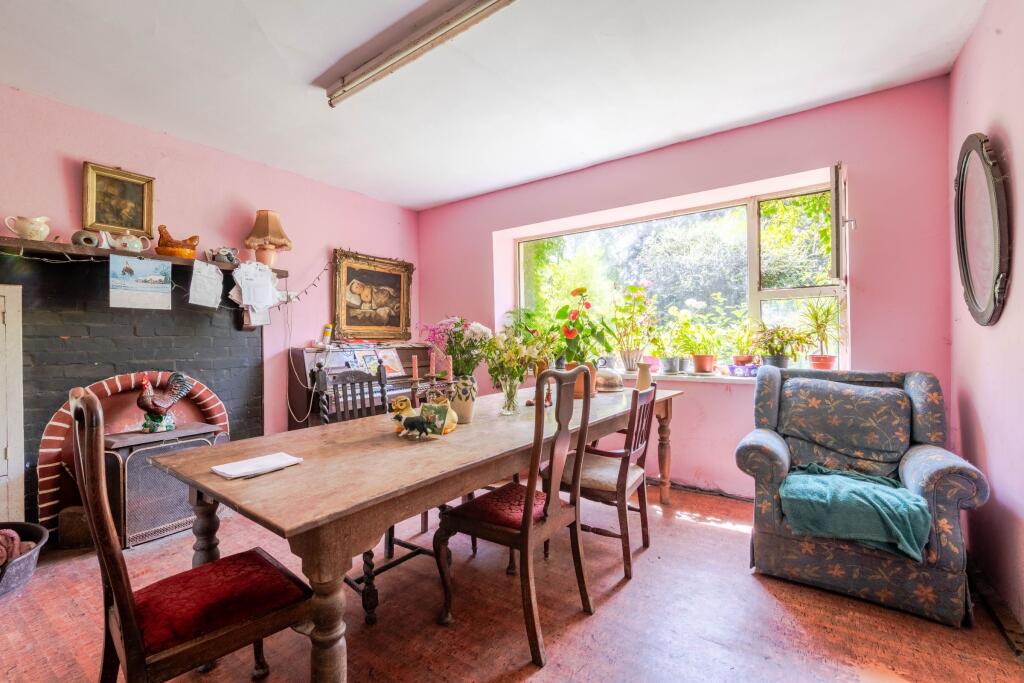 House in Exeter - View 4