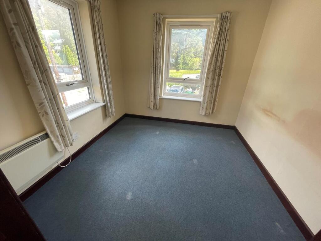 Apartment in Guildford - View 5