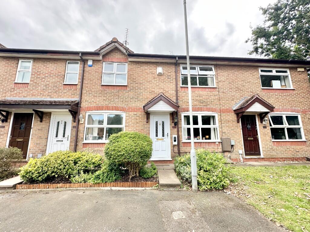 2-bed terraced on Honeysuckle Close, Sale, Greater Manchester, M23, £245,000