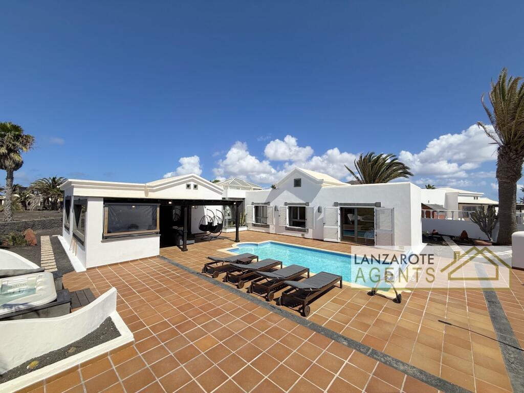 Main image of property: Canary Islands, Lanzarote, Playa Blanca