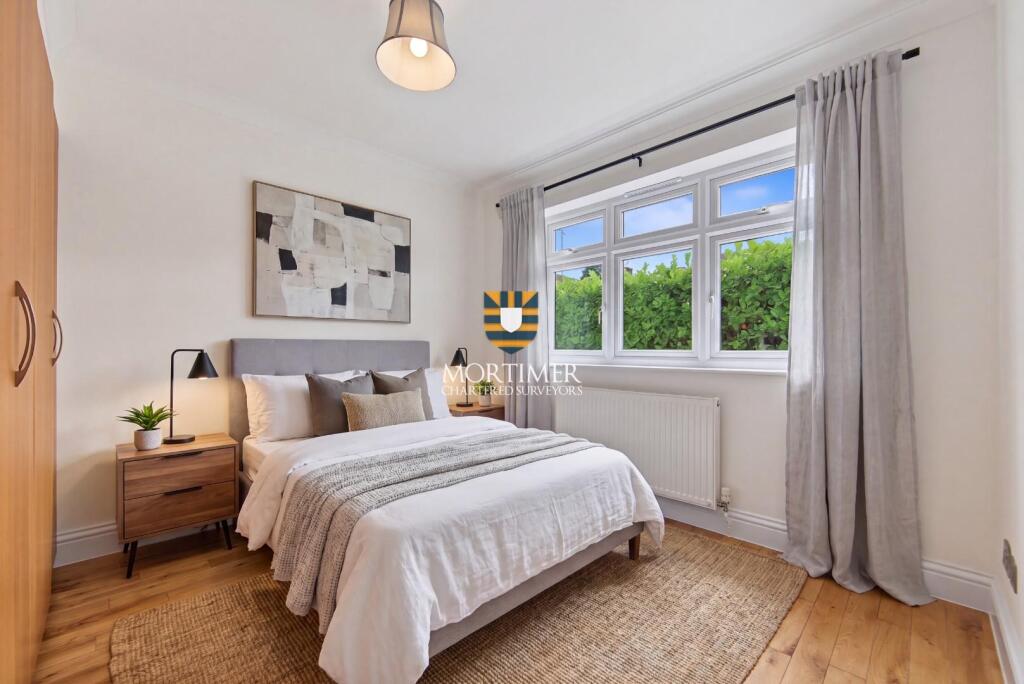 Apartment in London - More
