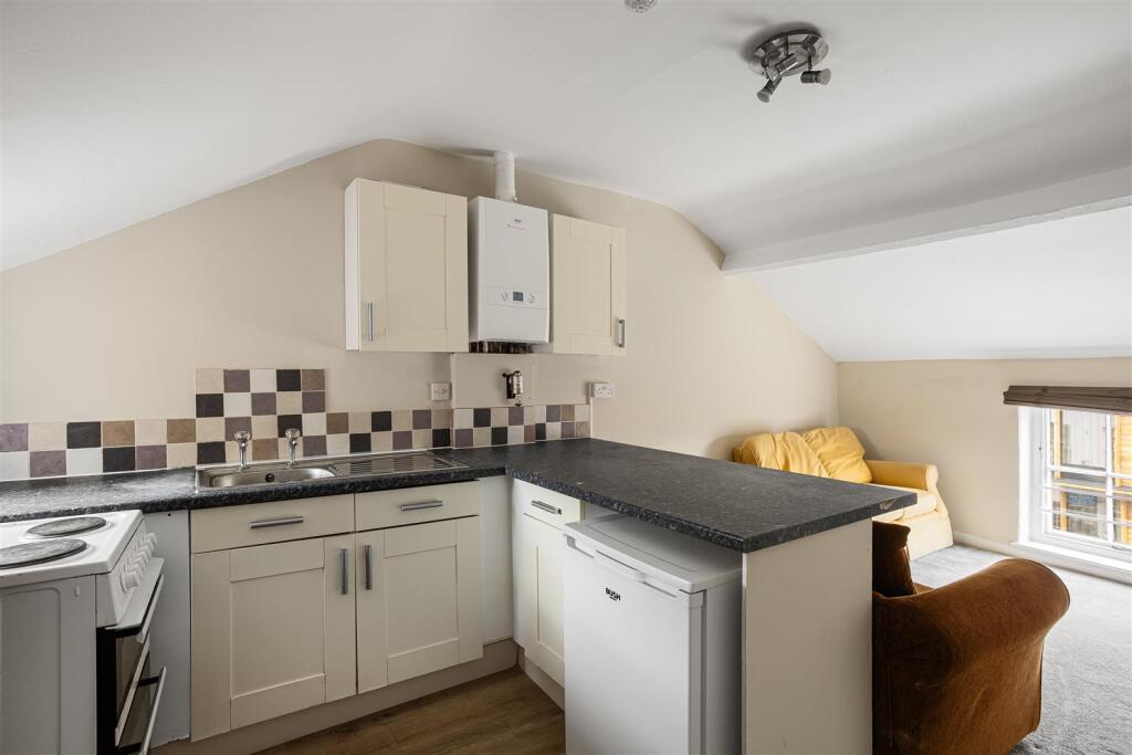 Apartment in York, Scarcroft, Bishophill - View 5