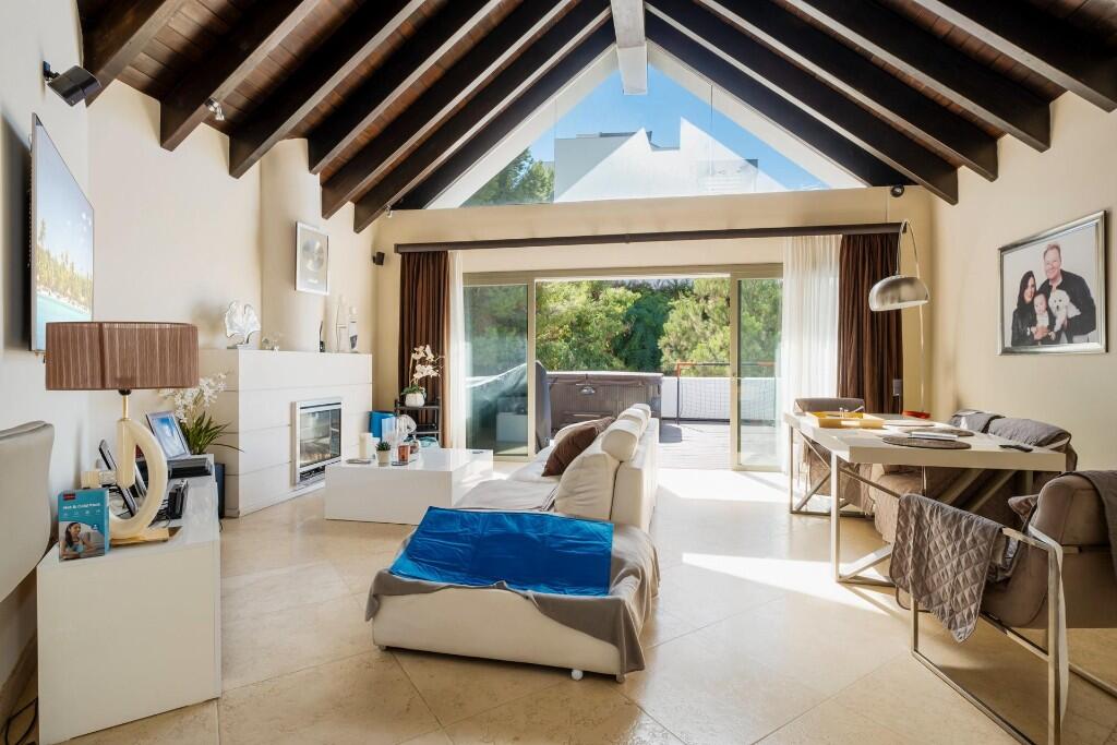 Main image of property: BenahavÃs, Málaga, Andalusia