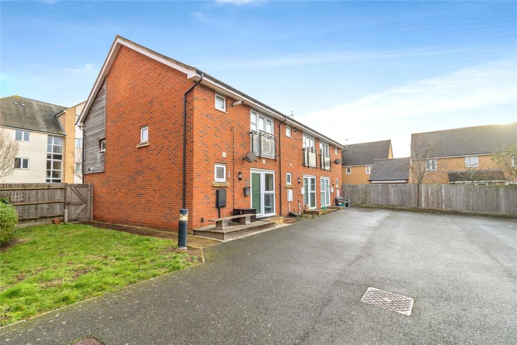 1-bed terraced on Warwick Avenue, Broughton, Milton Keynes, Buckinghamshire, MK10, £70,000