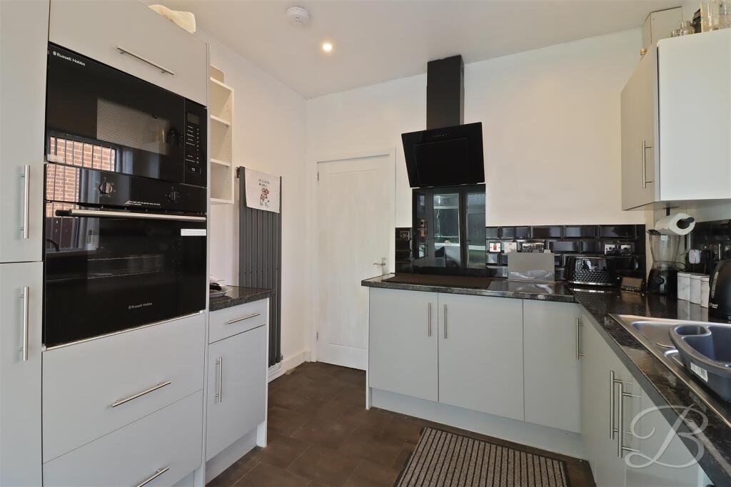 West Bank Lea, Mansfield photo 4