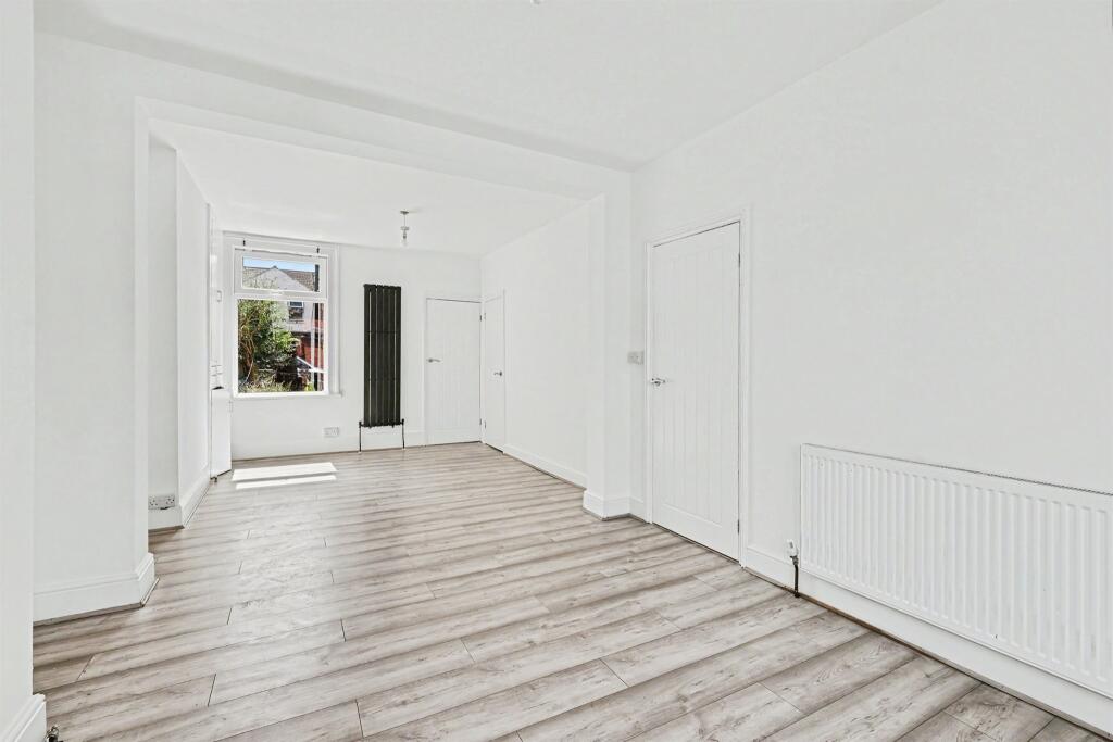 House in Northampton, Spencer - View 3