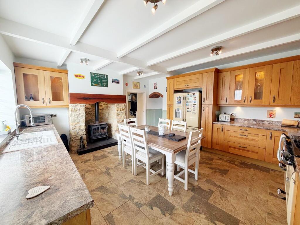 House in Stockton-on-Tees - More