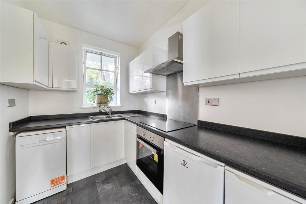 Apartment in London - More