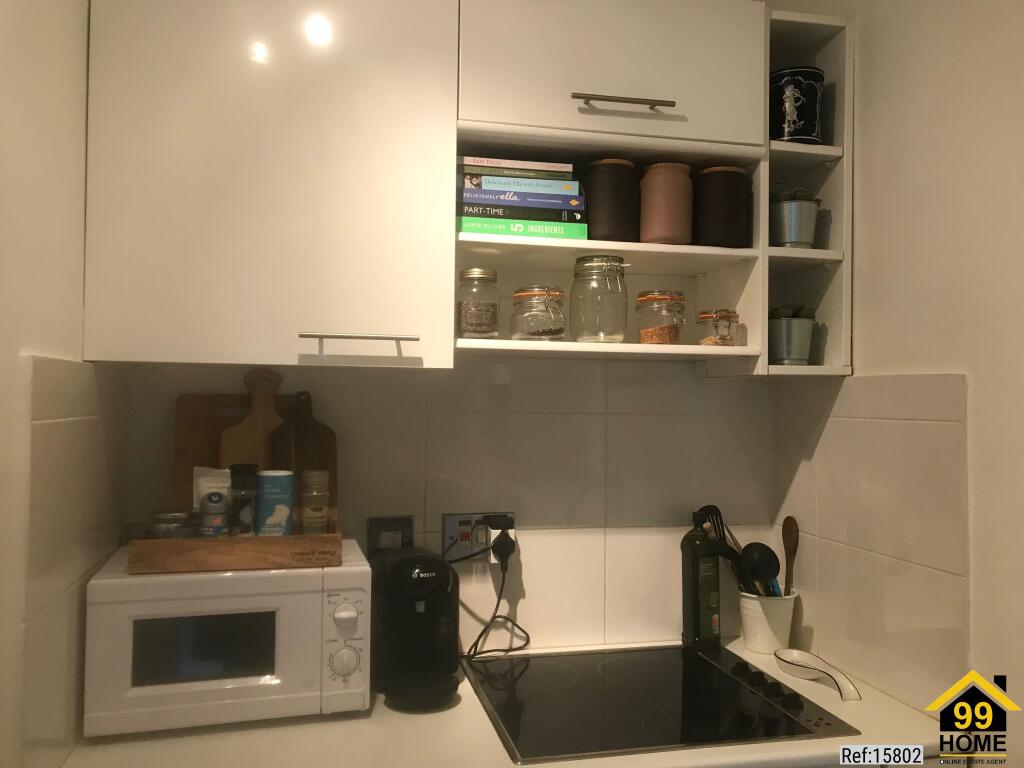 Apartment in London - View 5